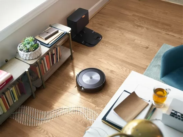 【美品】iRobot Roomba j7+ iRobot Roomba j7+ - Shop Online